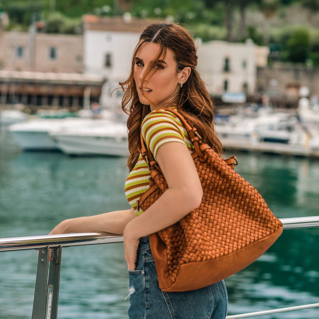 GRAZIA Borsa a spalla in pelle intrecciata con tracolla