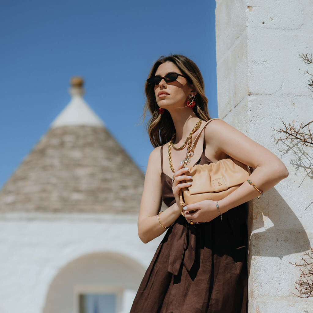 ALLEGRA SMALL Borsetta a mano in pelle Vitello Soft con tracolla regolabile
