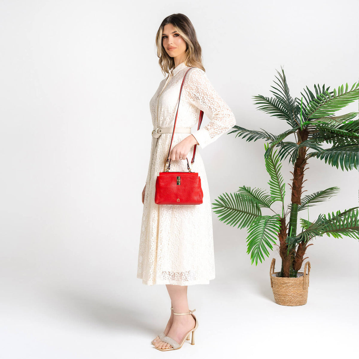 MINI KAYLA Borsetta a Trapezio in pelle con tracolla regolabile