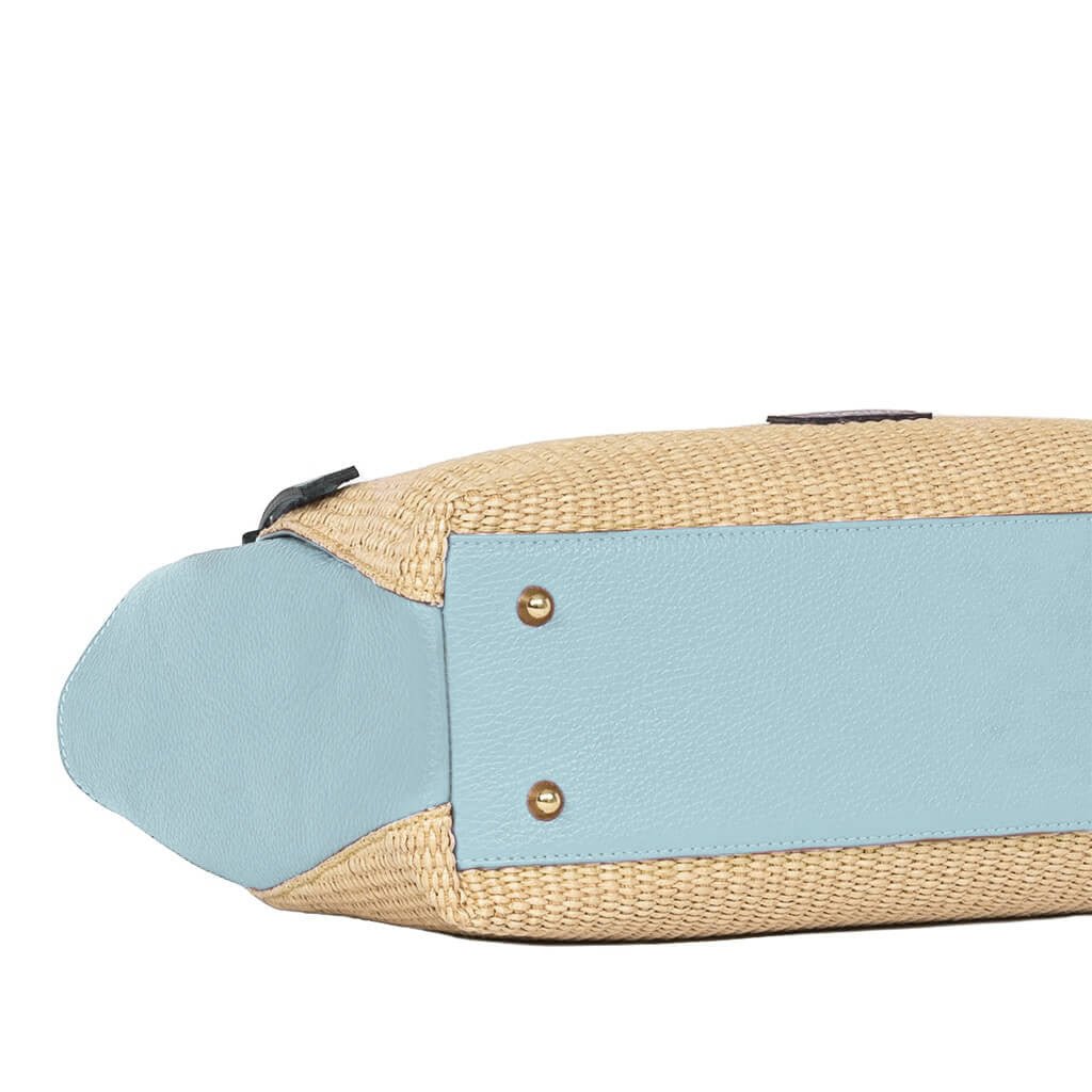 #Colore_Light Blue
